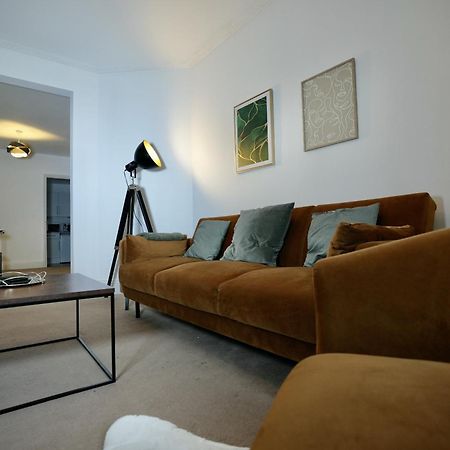 Spacious Two-Bedrooms House, Private Parking, Contractors, Relocators Оксфорд Экстерьер фото